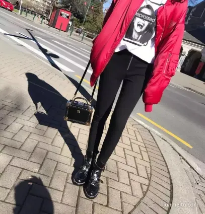 街拍打底褲穿出韓劇女主範兒全靠這4招!