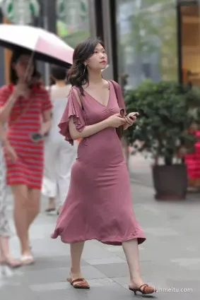 街拍第一站屁股又肥又大的農村婦女