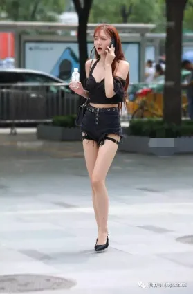 3a街拍吊帶背心與衆不同搭配，青春氣息滿滿