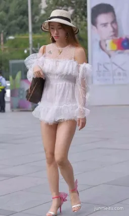街拍美女我要重拍了，專業點懂嗎！