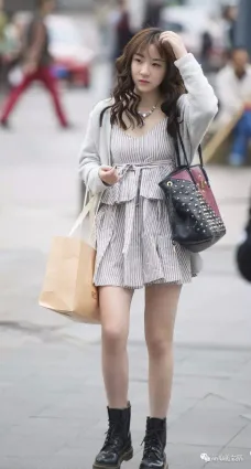 街拍可愛洋氣