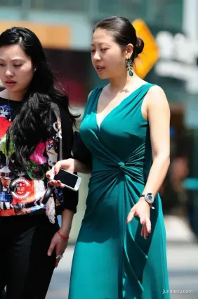 40歲女人的日常搭配，顯得成熟有韻味