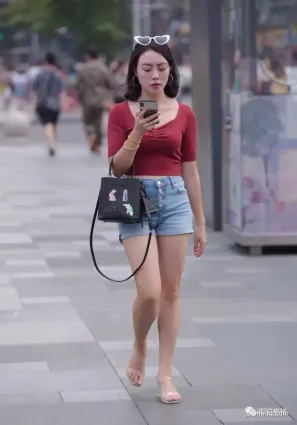 街拍時尚麗人