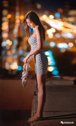 街拍大寫的S