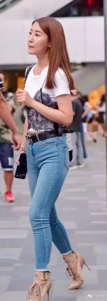街拍是不是穿反了