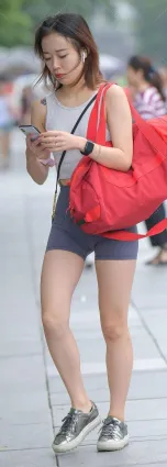 街拍緊身瑜伽 我已被你美妙的風姿深深吸引！
