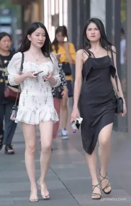 街拍一白遮百醜