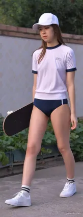 熱褲白皙如玉大長腿氣質清新妹紙