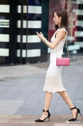 街拍職業女性