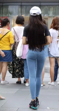 街拍穿牛仔褲也不賴！
