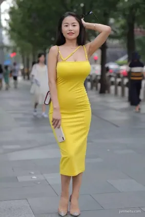 街拍眉清目秀時尚穿搭身段好顔值高身段好燈大美