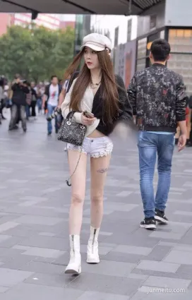 街拍這紋身，真的挺棒