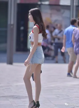 街拍顔值高身段好高挑美