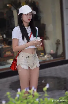 街拍青春靓麗