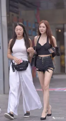 街拍據說大家突然好想去逛街