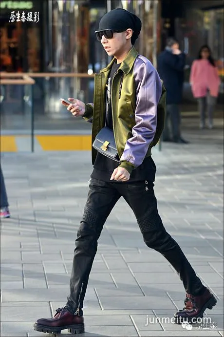 Street Snap: Beijing Trendy Guy with Strong Visual Impact! (Photo Gallery) photo 1