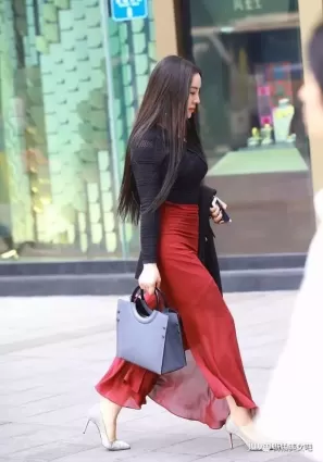 街拍  披肩長發時尚美搭顔值高