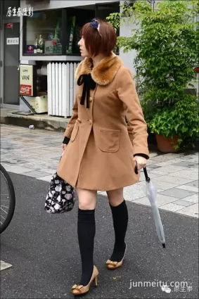 東京潮女不穿短裙也很迷人