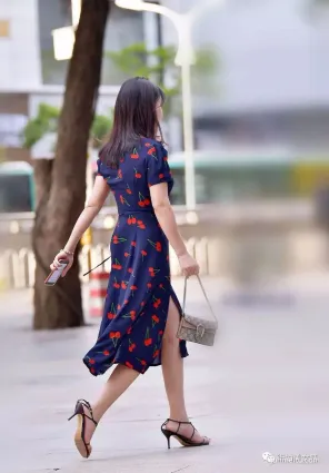 街拍時尚氣質大姐溫柔賢惠的樣子美