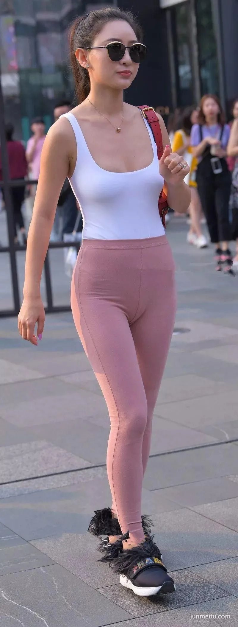Street Snap: Fair Skin, Beautiful Face, Great Figure photo 1