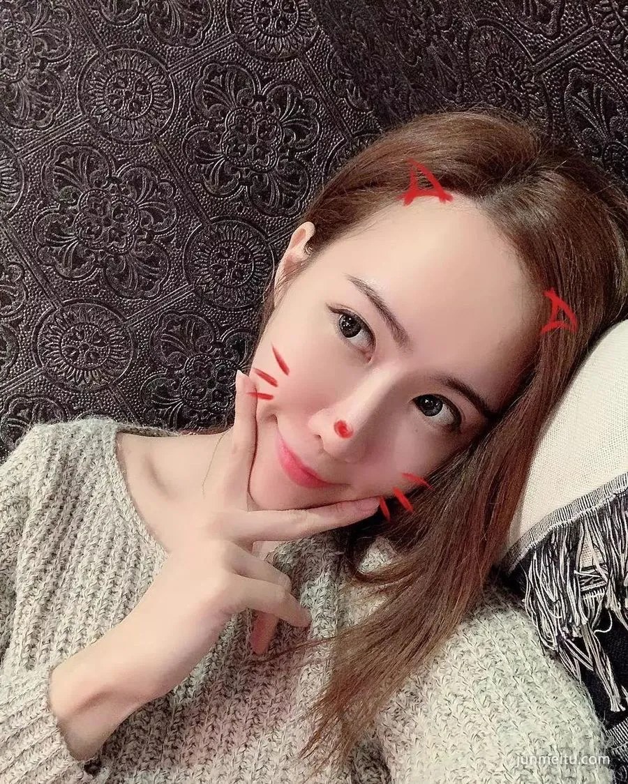 Bonus Tall Leg Model Dora Yanxi photo 1