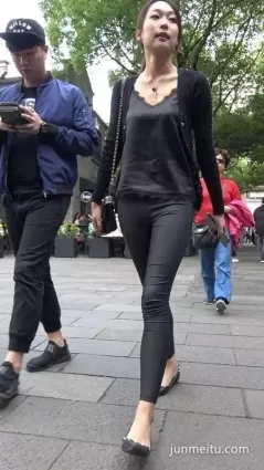 街拍 | 多看一眼就爆發荷爾蒙