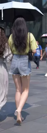 街拍 | 這大長腿誰不喜歡？