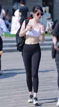 街拍 | 今天晨跑偶遇女神