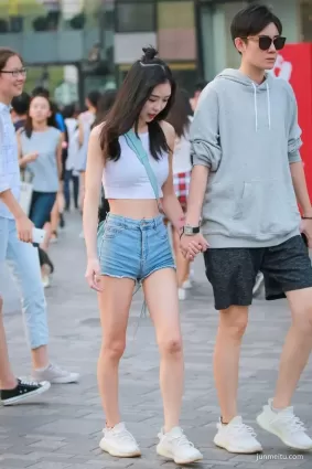 街拍為什麼有老公了還盯着我看