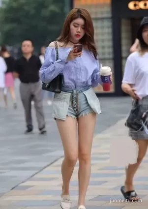 街拍 | 褲子穿反了，尴尬嗎