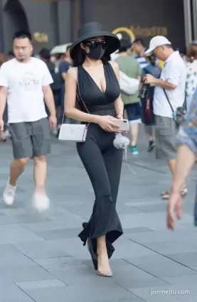 街拍 | 最強門戶+大燈