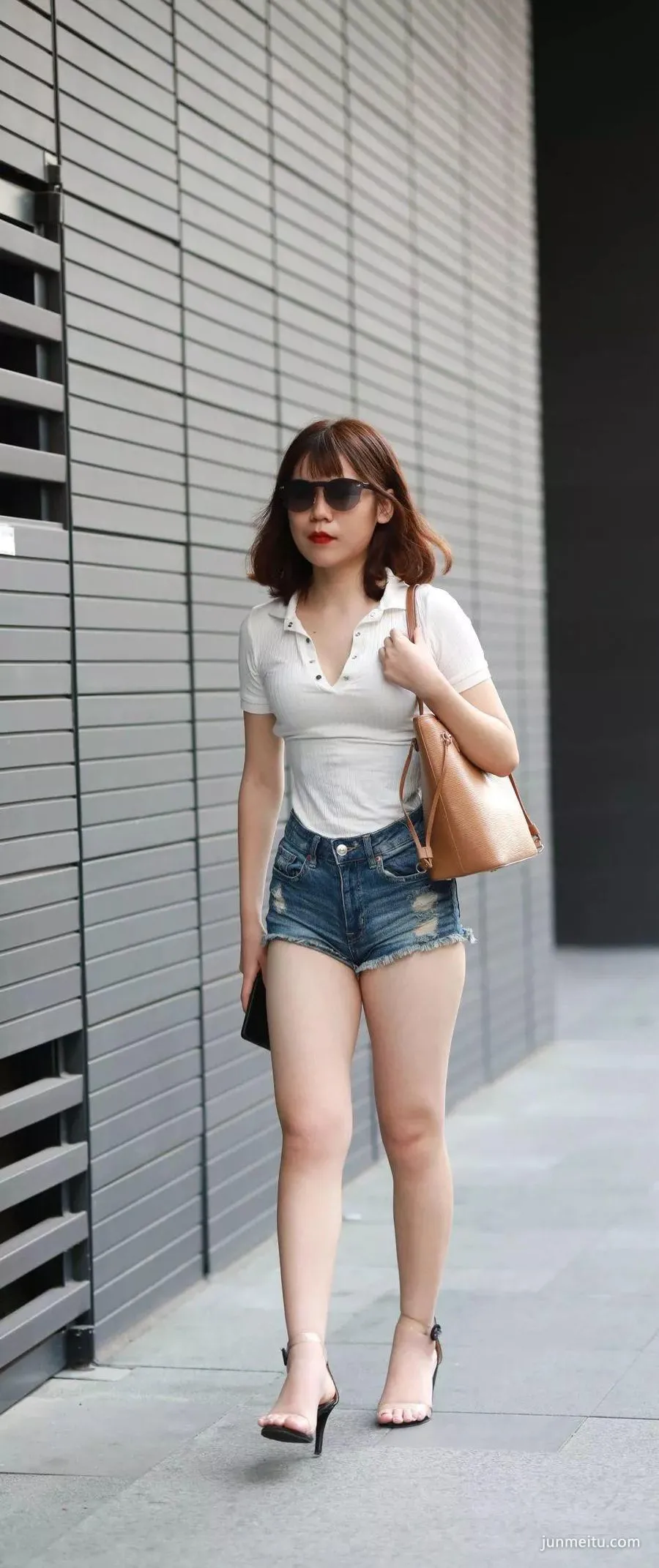 Street Snap: What Year Is This? photo 1