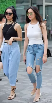 高挑破洞牛仔氣質墨鏡漂亮美女