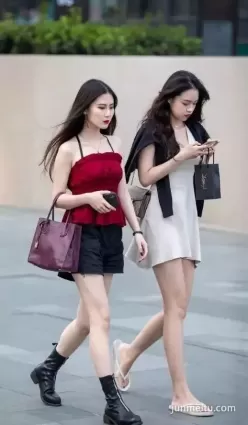 高挑雪白如玉大長腿氣質漂亮姐妹花