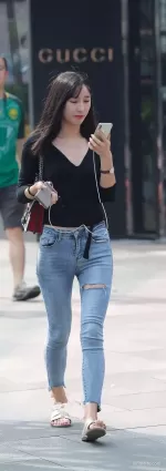 緊身牛仔褲長腿氣質漂亮少女