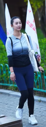 就是瑜伽褲豐腴好身材美女