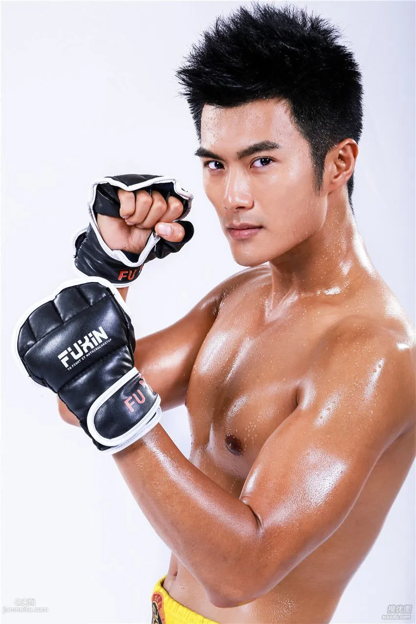 Muscular Handsome Shen Tai Cool and Handsome Boxing Photo Set Pictures photo 5