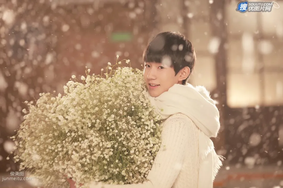 陽光小帥哥TFBOYS清新唯美在雪中寫真 4