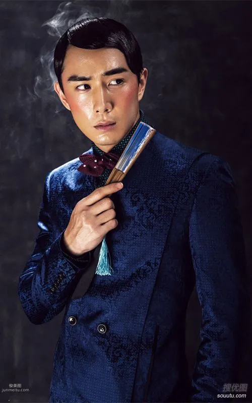 Li Chengxuan Pictures, Perfect Skin Tone Showing Strong Muscles photo 6