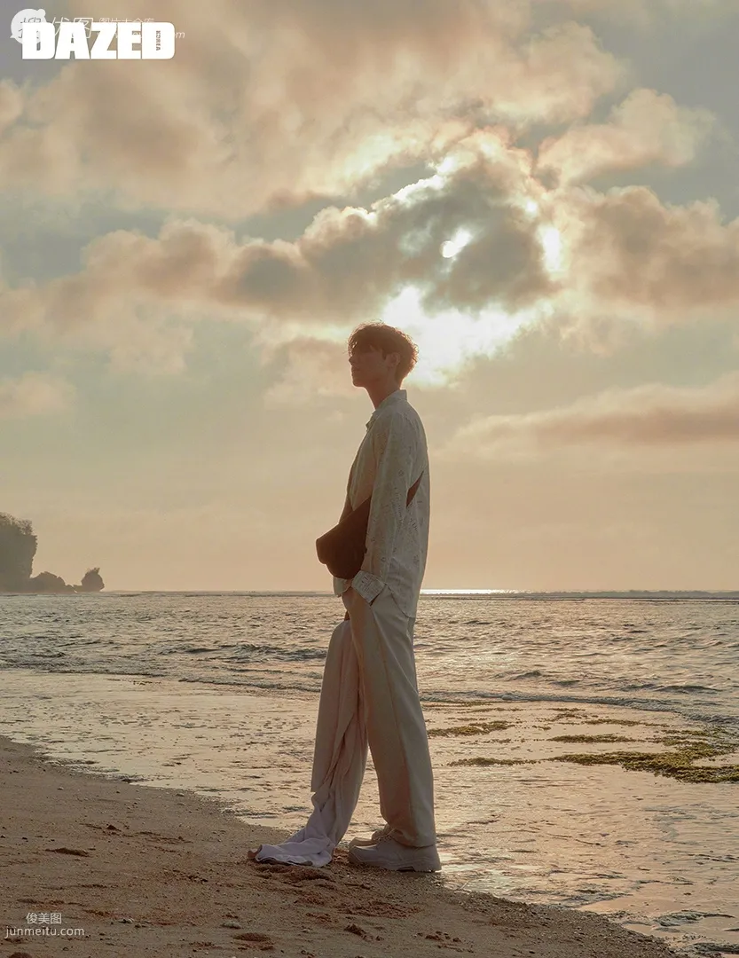 帥氣韓星李敏鎬DAZED戶外旅拍雜志寫真大片 8