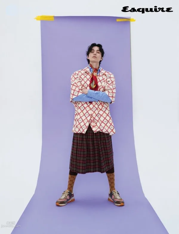 Korean Handsome Guy Lee Dong-wook Shooting Individual Fashion Photo Collection photo 1