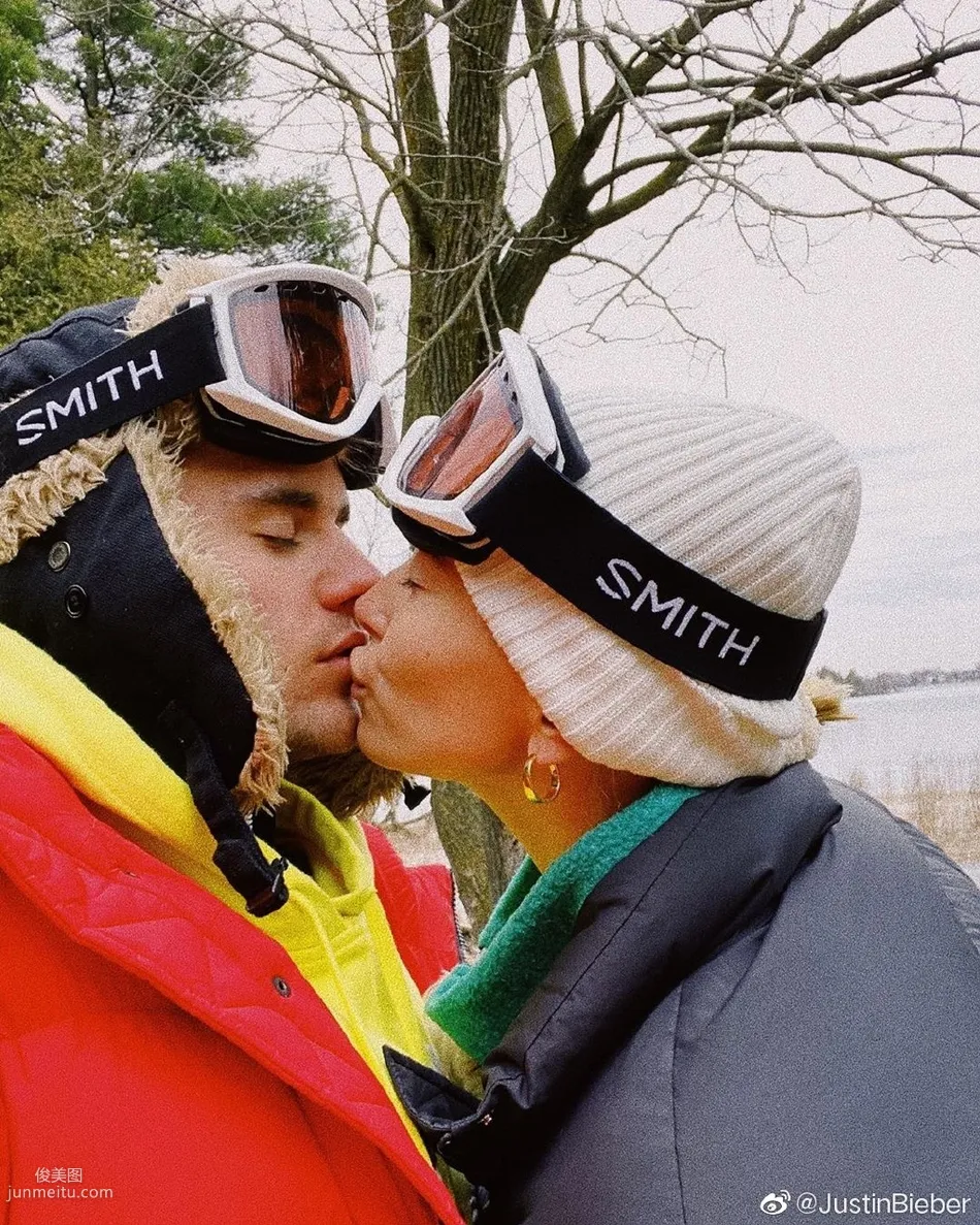 Bieber Couple Show Off Selfies Playing Funny Nonstop Loving Photos and Short Videos photo 5