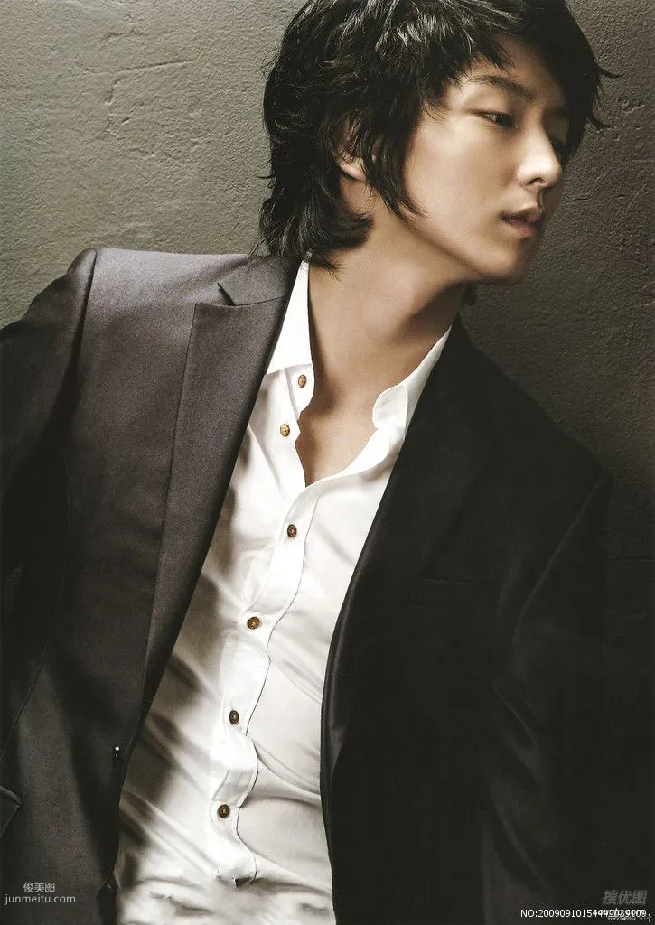 Korean Star Lee Joon-gi (Lee Jun-ki) Cool and Handsome Photo Set Picture Collection photo 3