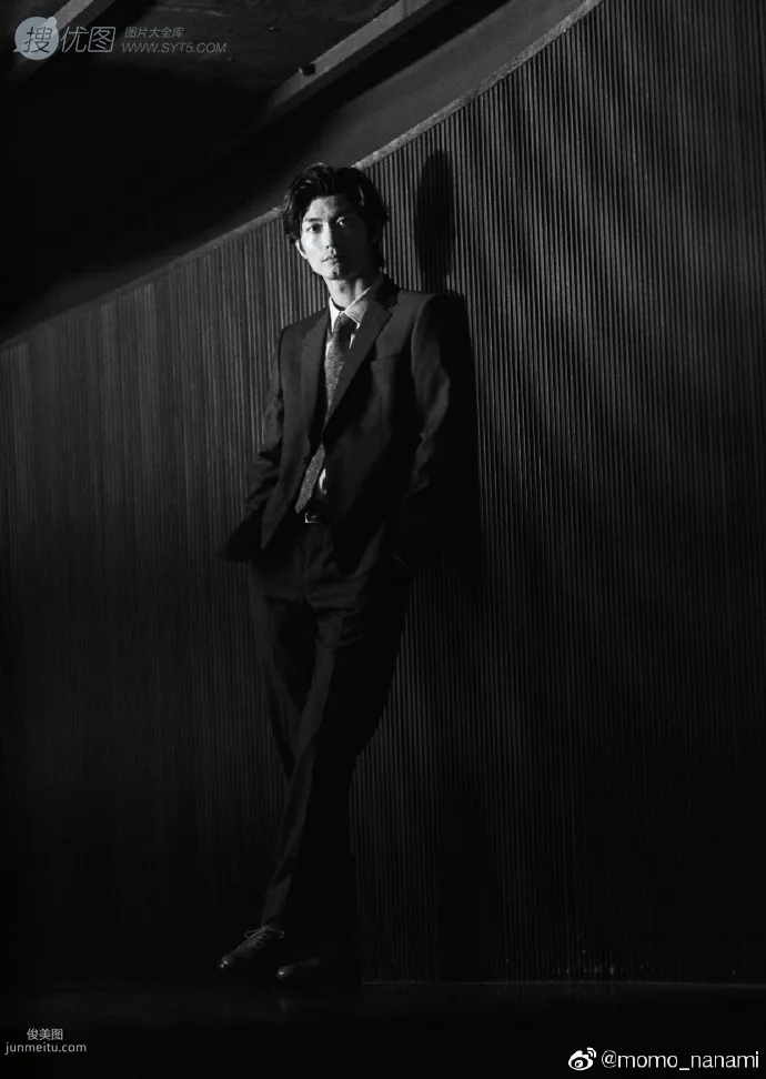 Japanese Handsome Guy Miura Haruma Black and White Photo Set Magazine Photos photo 2