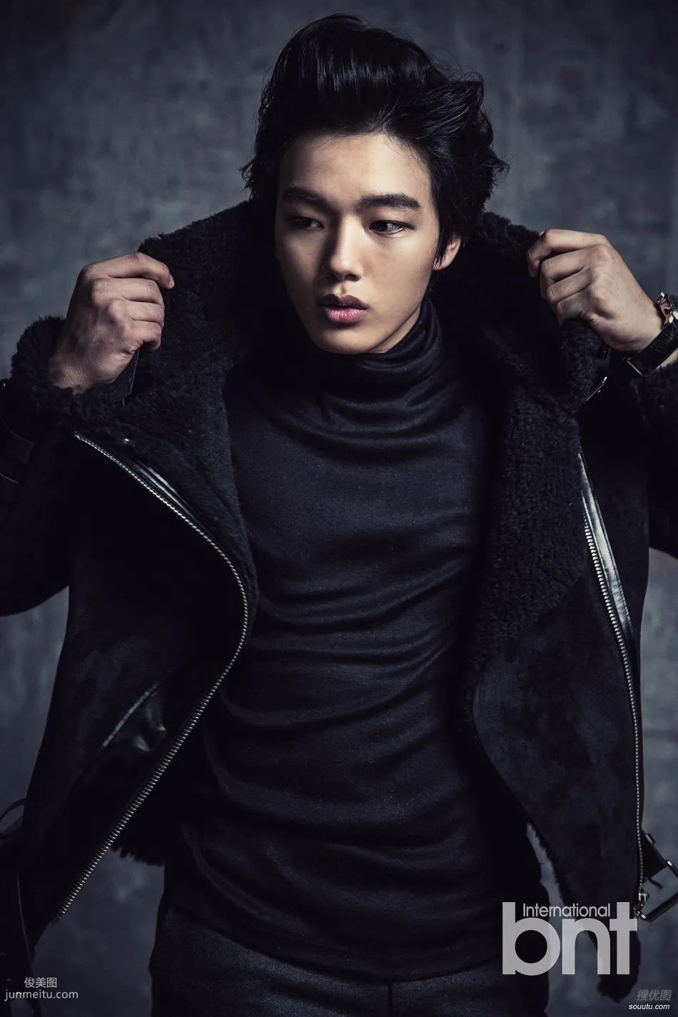 Lv Zhenjiu Black Coat High-Definition Fashion Handsome Photo Set photo 9
