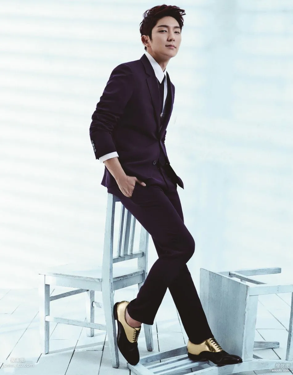 Korean Star Lee Joon-gi (Lee Jun-ki) Cool and Handsome Photo Set Picture Collection photo 10