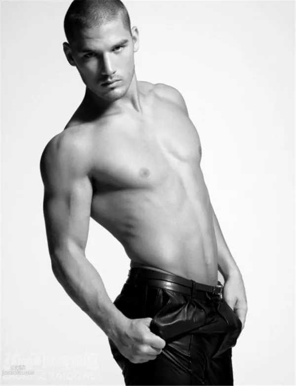 Good-Looking V-Lines, Western V-Line Muscular Handsome Guy Gallery photo 2