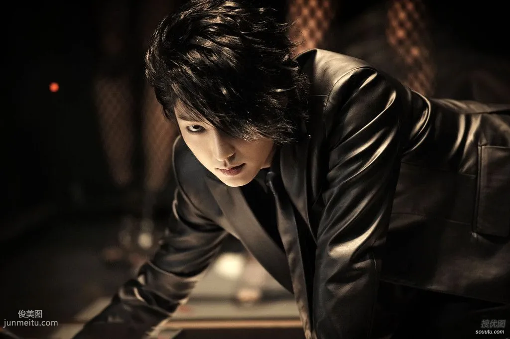 Korean Star Lee Joon-gi (Lee Jun-ki) Cool and Handsome Photo Set Picture Collection photo 4
