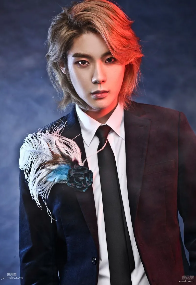 最新《M.Pire》魅惑造型写真套图5