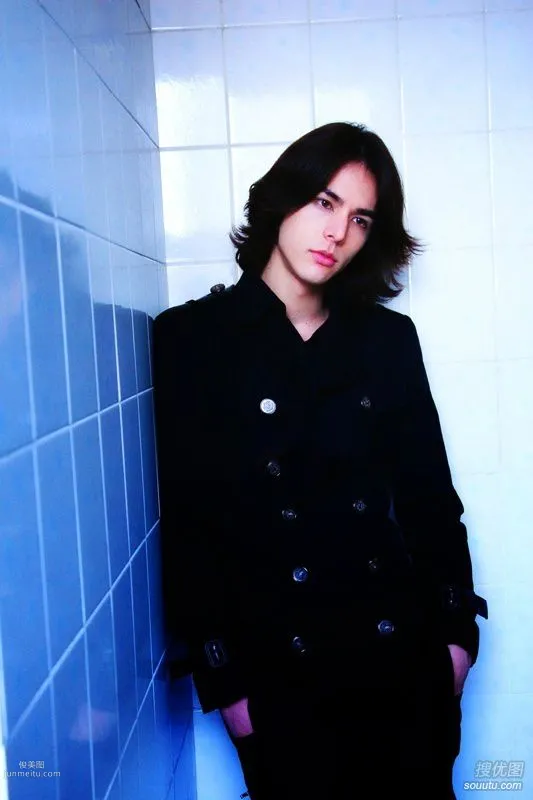 Korean Mixed-Race Handsome Guy Li Xianzai Photos photo 6